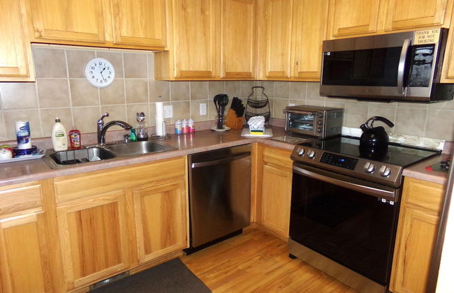 Forest Park 3 Bed 4 Bath Townhome - Foto 13