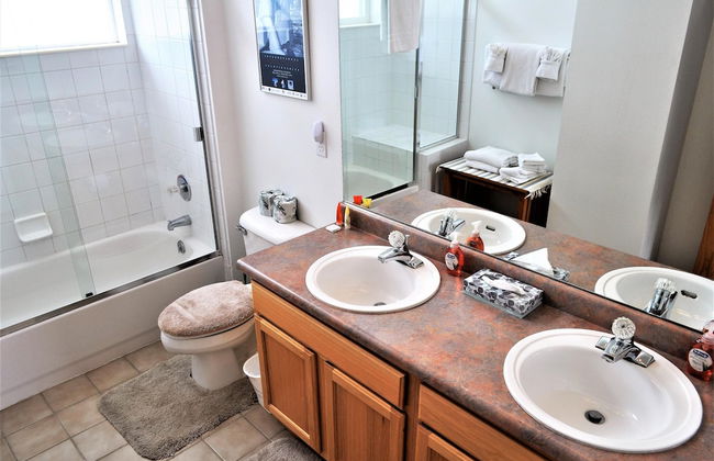 Forest Park 3 Bed 4 Bath Townhome - Foto 22