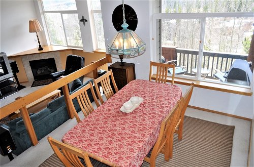Photo 12 - Forest Park 3 Bed 4 Bath Townhome