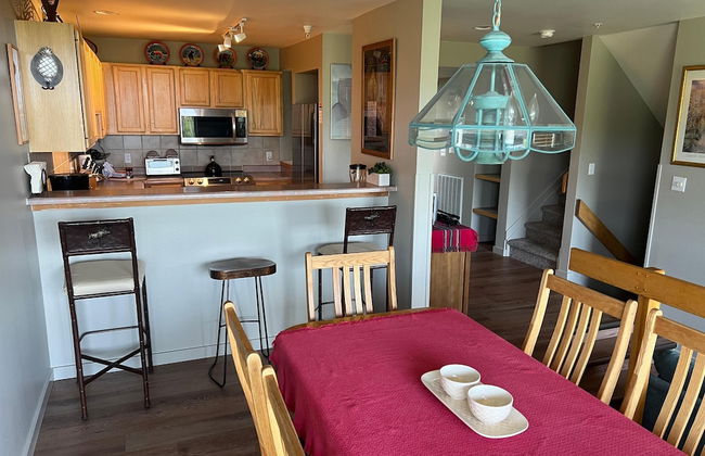 Forest Park 3 Bed 4 Bath Townhome - Foto 33