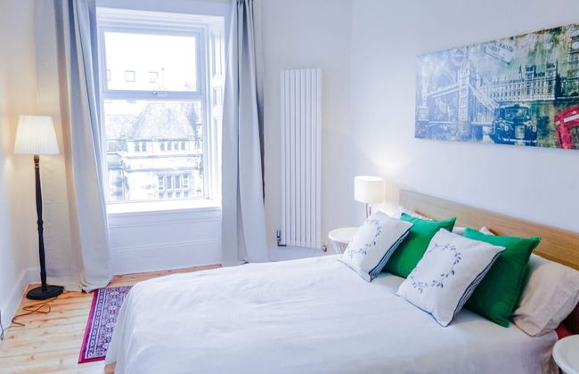 Newly Furnished Flat on Leith Walk, Sleeps 4 - Foto 3