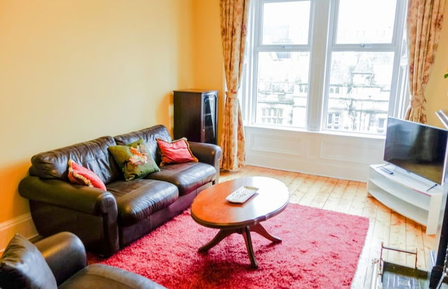 Newly Furnished Flat on Leith Walk, Sleeps 4 - Foto 1