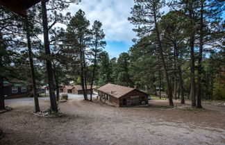 Foto 1 - Mechem Dr Apache Village & Cabins by VTrips