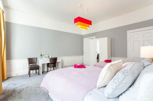 Photo 20 - Stunning 2-bed Apartment in Central Edinburgh