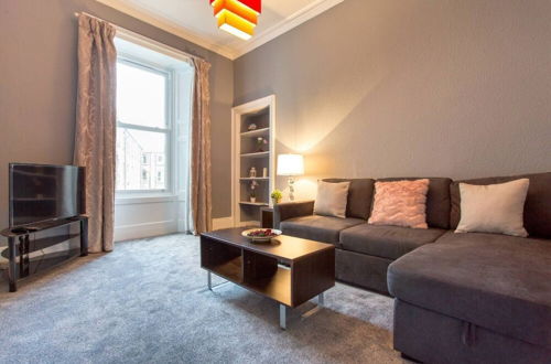 Photo 34 - Stunning 2-bed Apartment in Central Edinburgh