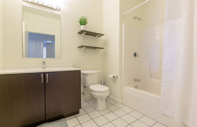 Peachtree Apartments by Avalon Suites - Photo 10