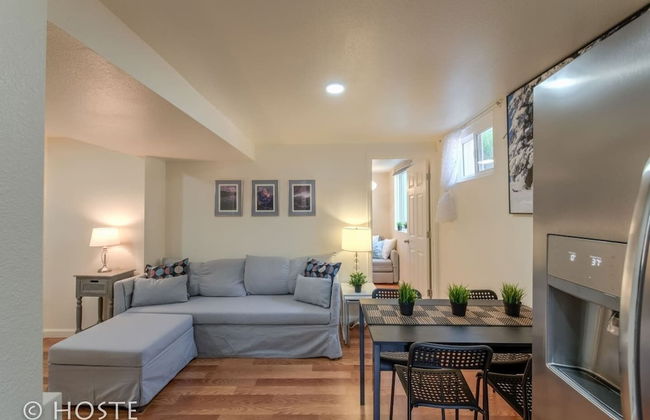 2BR Comfy Condo & Cute Patio Broadmoor Area - Foto 13