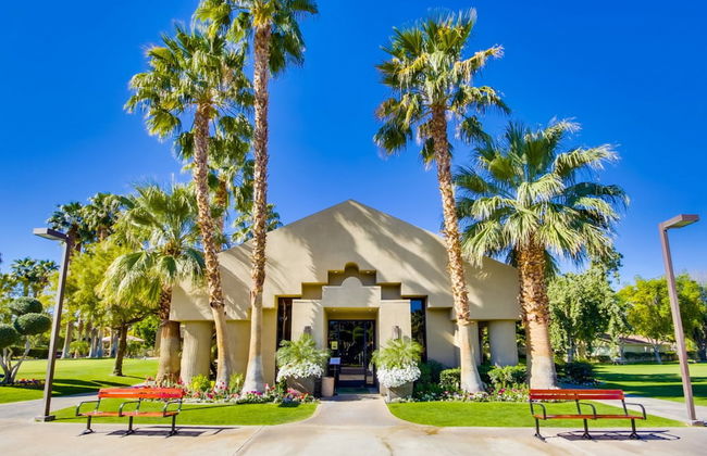 The Villas at Emerald Desert RV Resort - Foto 44