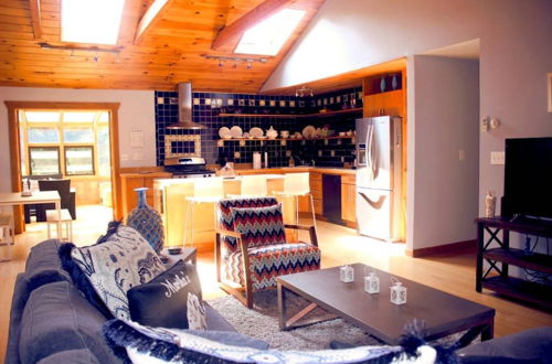 Photo 9 - Stunning 3bd/2ba Vacation House in the Vineyard