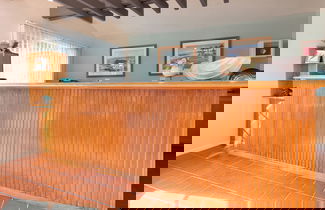 Photo 2 - Wave Crest Resort