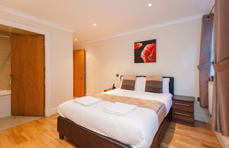 Photo 2 - London Serviced Apartments