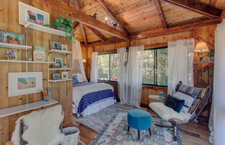 Photo 3 - Peace Of Paradise 1 Bedroom Cabin by RedAwning