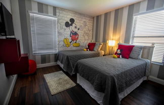 Foto 2 - Disney!! High Grove 5 Bedrooms - Private Pool