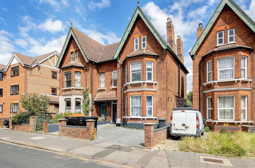 Photo 11 - 1BR Victorian House Near Bedford City Centre