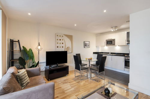 Photo 7 - Charming 1-bed Apartment in Great Suffolk Street