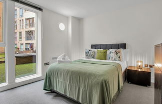 Photo 1 - One Bed Apartment in Waterloo near Southwark