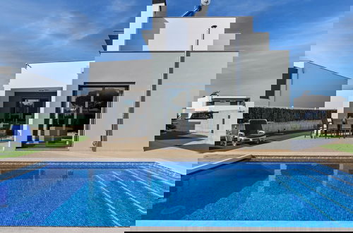 Foto 1 - Luxury Villa With Private Pool