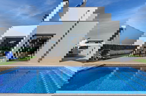 Foto 45 - Luxury Villa With Private Pool