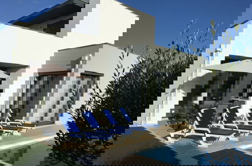 Foto 13 - Luxury Villa With Private Pool