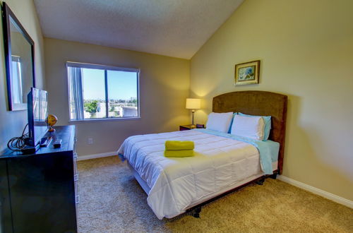 Photo 9 - Sunshine Suites at Hillcrest