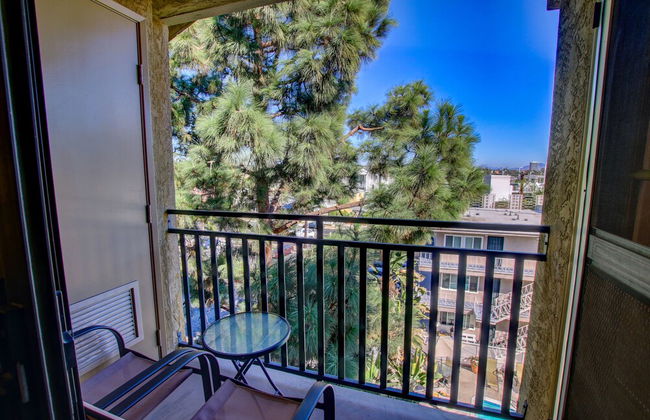 Sunshine Suites at Hillcrest - Foto 28
