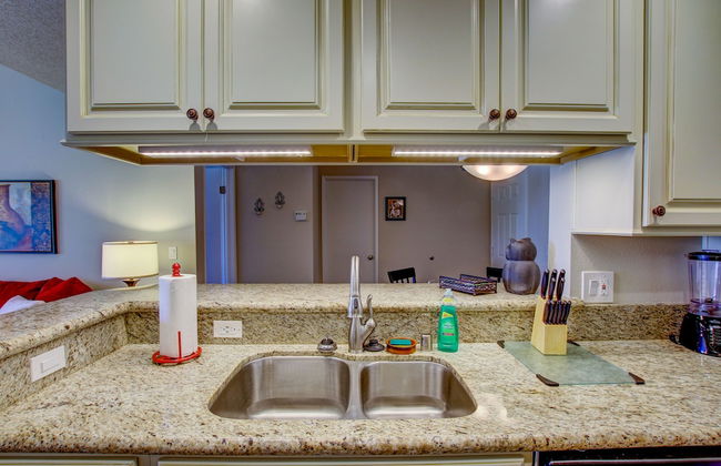 Sunshine Suites at Hillcrest - Foto 19