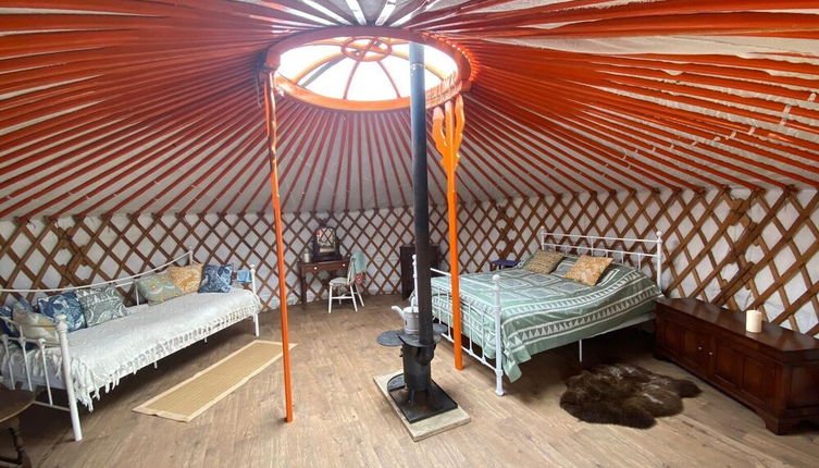 Foto 1 - Beautiful Rural Yurt With Wood Fired hot tub