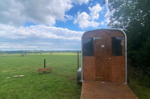 Photo 28 - Beautiful Rural Yurt With Wood Fired hot tub