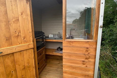 Foto 24 - Beautiful Rural Yurt With Wood Fired hot tub