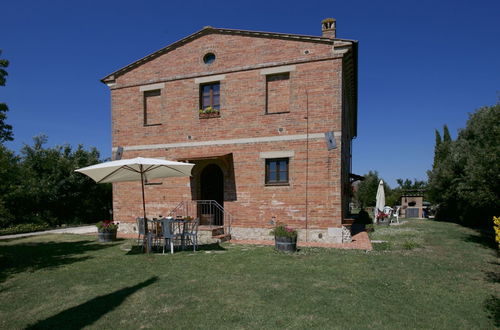 Photo 29 - Belvilla by OYO Farmhouse in Tuscany With Garden