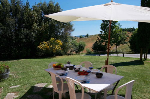 Photo 13 - Belvilla by OYO Farmhouse in Tuscany With Garden