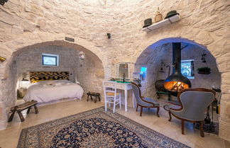 Foto 3 - Rebea Trulli Home With Pool Fasano