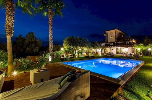 Foto 13 - Giardini-naxos Beautiful Villa With Pool