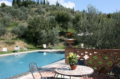 Photo 16 - Wonderful Private Villa With Wifi, Private Pool, TV, Terrace, Pets Allowed, Parking, Close to Arezzo