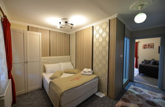 Photo 2 - Monoir Suite