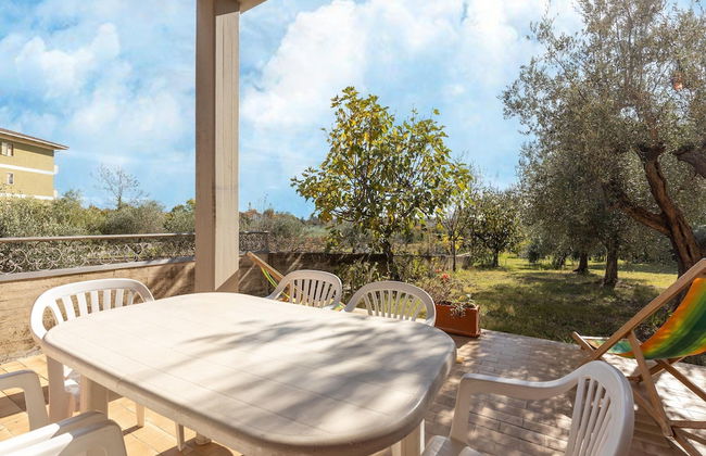 Spacious Lakefront Apartment - Foto 18