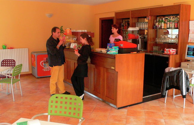 Apartment in Idro With Lake and Mountain Views - Photo 2