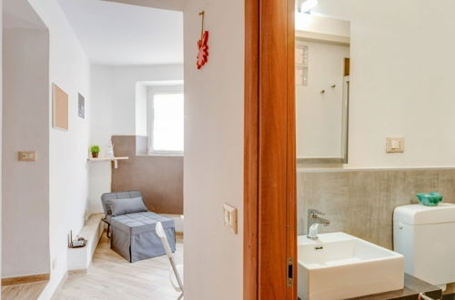 Foto 16 - Buonviaggio Functional Apartment con terrazzo