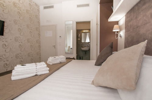 Photo 18 - Elenoire Rooms & Suite