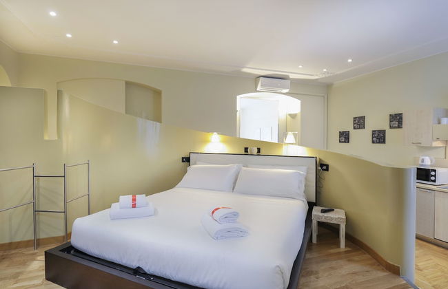 At Home Heart of Milan - Design Duomo Apartment - Foto 2