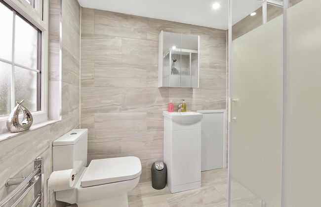 Rochfords Serviced House with 5 Bedrooms - Foto 30