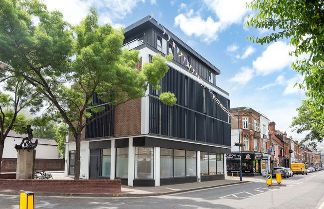 Modern Kingston Home Close to Hampton Court Palace by Underthedoormat - Foto 28