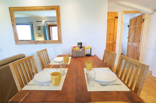 Photo 22 - Merlins Cabin - 2 Bed - Blaen Cedi Farm