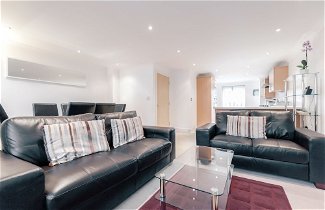 Photo 1 - Roomspace Apartments -Sandfield Court