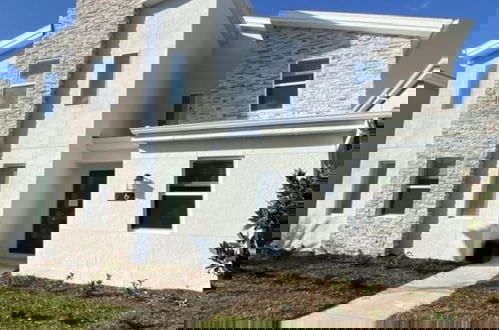 Foto 42 - Beautiful Brand New Waterfront Retreat!1689st 8 Bedroom Home by RedAwning