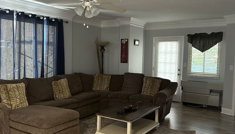 Foto 1 - Smoky Mountains 101 2BD Condo with Fireplace and Private Balcony by RedAwning