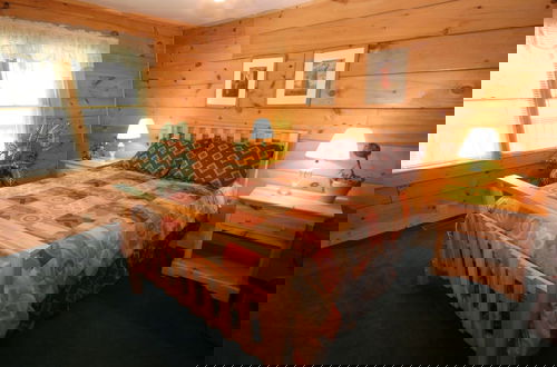 Photo 5 - Er202 - Now And Forever Great Location! - Close To Town! 4 Bedroom Cabin by RedAwning