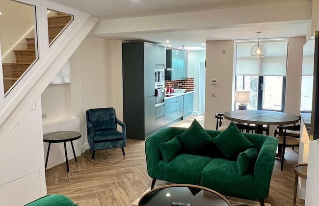 IFSC Townhouse Apartments - Photo 53