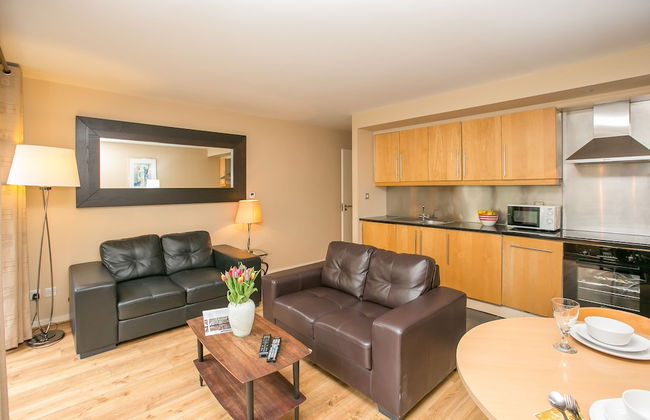 IFSC Townhouse Apartments - Photo 54