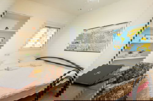 Foto 3 - Homey Kiryat Haim Apt by Sea N Rent